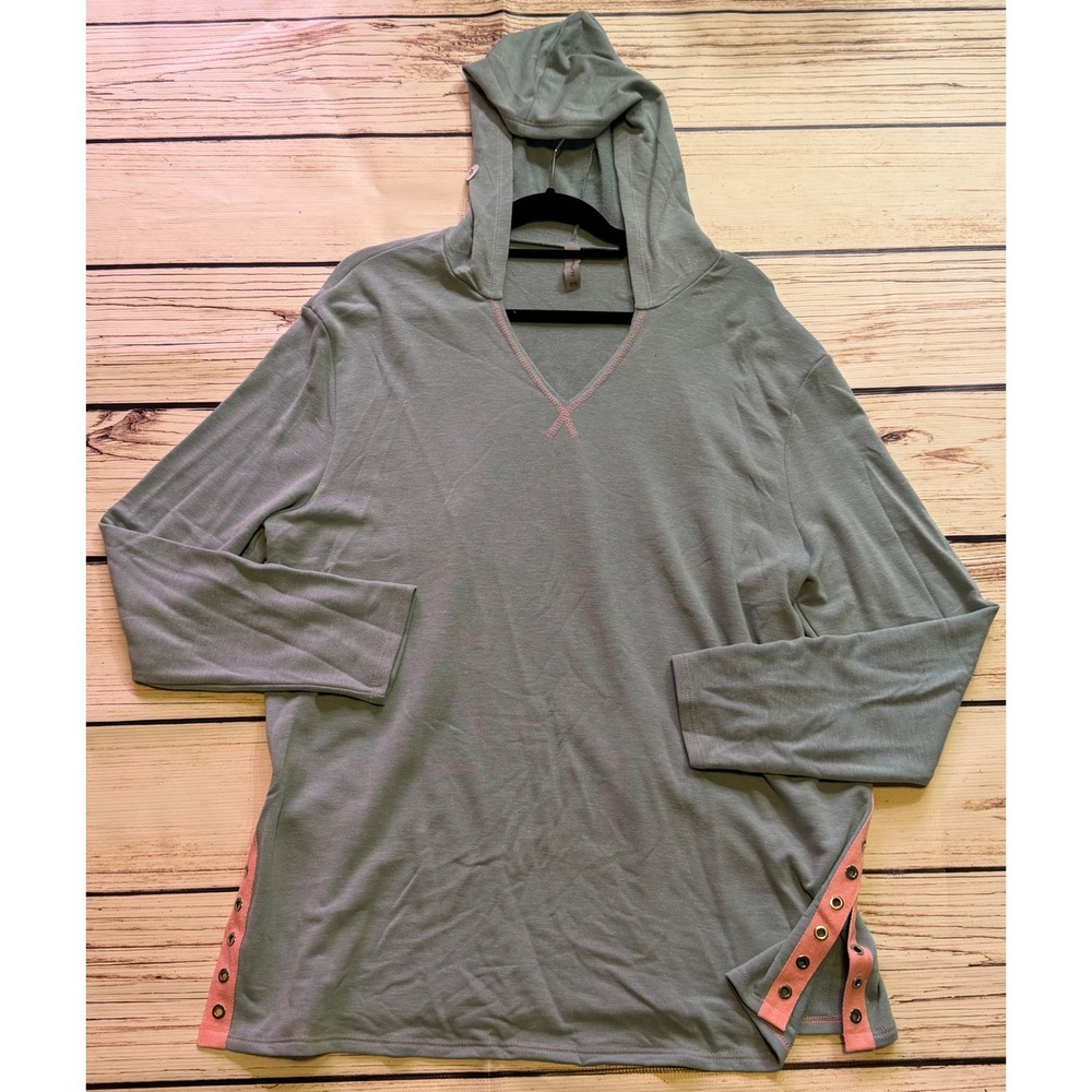 Honeyme Curvy Sage Green Hooded Top Pink Trim Grommet Side Slits Plus Size XXXL